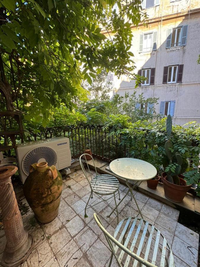 Rome Center, Luxury & History In Via Monserrato Luaran gambar