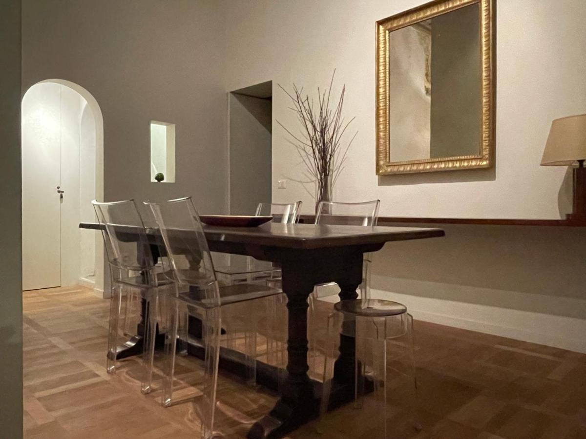 Rome Center, Luxury & History In Via Monserrato Luaran gambar
