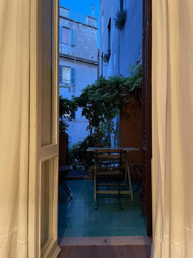 Rome Center, Luxury & History In Via Monserrato Luaran gambar