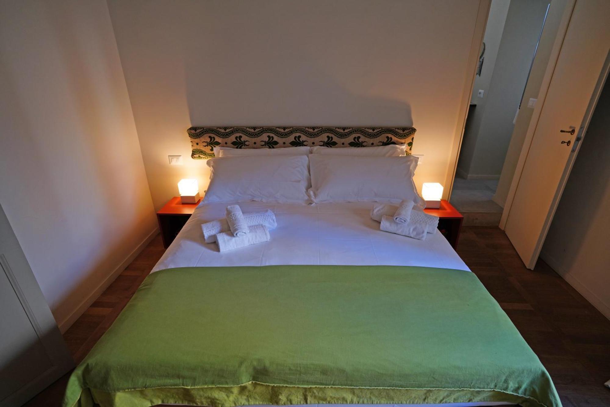 Rome Center, Luxury & History In Via Monserrato Luaran gambar