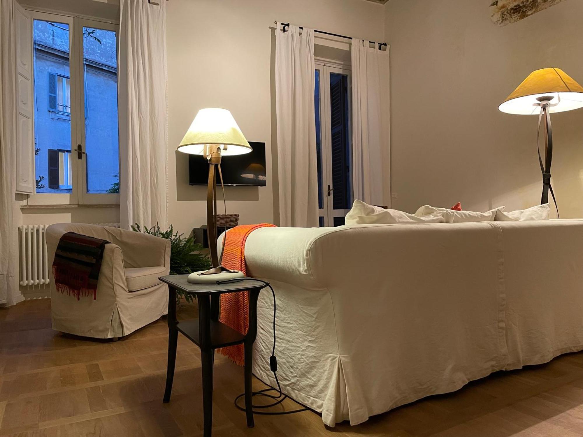 Rome Center, Luxury & History In Via Monserrato Luaran gambar